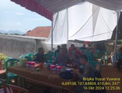 Kegiatan Pam Swakarsa dalam rangka syukuran pernikahan di Dusun ciburuan desa jingkang Kec Tanjungmedar Kab. Sumedang
