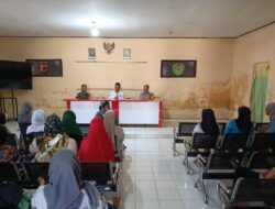 Aipda Dedy Monitoring Pendistribusian BLT DD pada Bulan Oktober T.A 2024 kepada KPM Desa Mulyasari