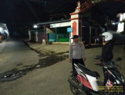 Anggota Unit Samapta Polsek Sukasari Laksanakan Patroli KRYD Blue Light / Malam hari di Wilayah Kecamatan Sukasari Kabupaten Sumedang
