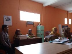 Bhabinkamtibmas Sambangi Warga Desa Sukamantri