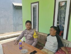 Bripka Novan P. Bhabinkamtibmas Polsek Tomo Silaturahmi dengan Warga Binaan dan Berikan Pesan-pesan Kamtibmas