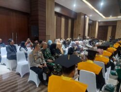 Kapolsek Sumedang Utara Hadiri Kegiatan Wisuda ke XLII Universitas Sebelas April dan STAI Sebelas April Sumedang di Graha Plaza Asia Sumedang