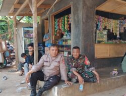 Sinergitas TNI – Polri, Dalam Kegiatan Sambang ke warga Desa cipanas Kec. Tanjungkerta