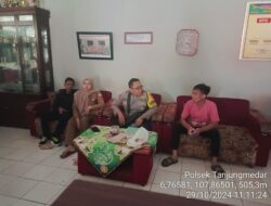 Aipda Tata Sasmita bersama Bripka Agus Sukmana melaksanakan sambang/silatrahmi kamtibmas