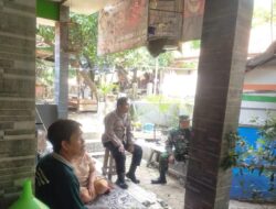 Panit Binmas Polsek Tomo Silaturahmi dengan Warga Desa Jembarwangi