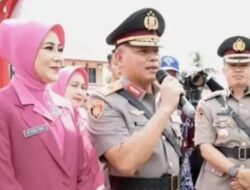 Kapolda Kalsel dan Wakapolda Resmi berganti Tongkat Komando Brigjen Pol Rosyanto Yudha Hermawan.