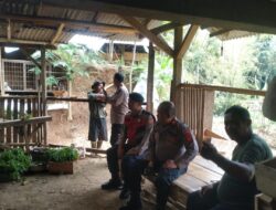Kapolsek Tanjungkerta melaksanakan sambang ke warga desa Kertaharja