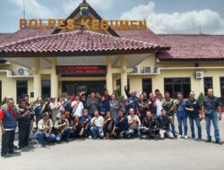 Puluhan wartawan Geruduk Polres Kebumen ,Desak Kasus penganiayaan Wartawan Diusut Tuntas.