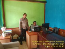 Bripka Ade Mulyana Bhabinkamtibmas Desa Cikaramas Tanjungmedar Polres Sumedang melaksanakan sambang/silatrahmi kamtibmas ke aparatur Desa Cikaramas