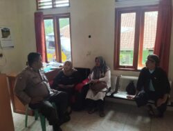Bhabinkamtibmas Sambangi Warga Desa Kertaharja