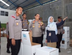 Kapolres Kebumen Tinjau Gudang Logistik Pemilu KPU: Pastikan Keamanan Pemilu 2024