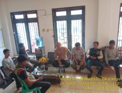 Bripka Ade Mulyana Bhabinkamtibmas Desa Cikaramas Tanjungmedar Polres Sumedang melaksanakan sambang/silatrahmi