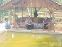 Aipda Tata Sasmita bersama Bripka Agus Sukmana Laksanakan Sambang Kamtibmas dan Dumas Keliling di Tanjungmedar dalam Rangka BEYOND TRUST PRESISI