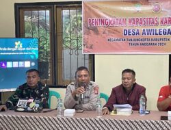 Sinergitas TNI – Polri, Dalam Kegiatan Sambang ke warga Desa Awilega lega Kec. Tanjungkerta