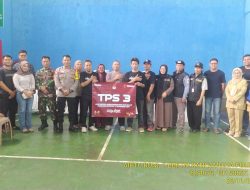 Aiptu Roni Tarki Laksanakan Pengawalan pergeseran Logistik Pilkada th 2024 dari gudang PPS ke masing masing TPS Desa Rancamulya