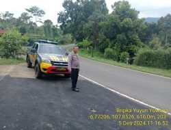 Antisipasi terjadinya C3 (Curas,Curat, dan Curanmor) Polsek Tanjungmedar Polres Sumedang Polda Jabar melaksanakan KRYD siang hari