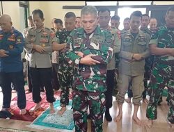 Antisipasi Bencana, TNI/POLRI di Tanjungsari – Sumedang Gelar Do’a Bersama dan Shalat Ghaib