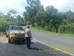 Antisipasi terjadinya C3 (Curas,Curat, dan Curanmor) Polsek Tanjungmedar Polres Sumedang Polda Jabar melaksanakan KRYD siang hari