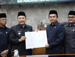 Pj Bupati Garut Hadiri Rapat Paripurna DPRD Bahas Propemperda dan APBD 2025