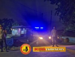 Kapolsek Sukatani Polres Metro Bekasi Pimpin Patroli Malam Untuk Mencegah 3 C : Curat Curas dan Curanmor di Titik Rawan Kriminal