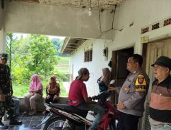 Sinergitas TNI – Polri, Dalam Kegiatan Sambang ke warga Desa Tanjungmekar Kec. Tanjungkerta