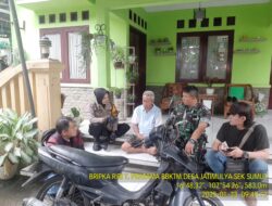Bripka Riri Tri Pratama Sambangi Warga Masyarakat Sindang Taman Sari Desa Jatimulya dalam rangka Quick Wins Presisi Desa