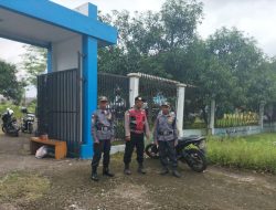 Panit Samapta Polsek Tomo Tingkatkan Keamanan dan Kenyamanan dengan Patroli Jalan Kaki.