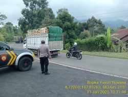 Antisipasi terjadinya C3 (Curas,Curat, dan Curanmor) Polsek Tanjungmedar Polres Sumedang Polda Jabar melaksanakan KRYD siang hari