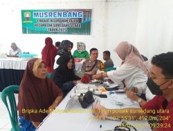 Bripka Ade Mulyadi Monitoring Bulan Penimbangan Balita (BPB ) dan Pemberian Vitamin A untuk Balita Kelurahan Talun
