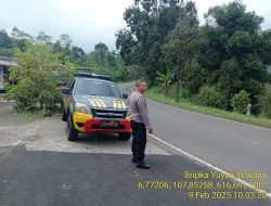 Antisipasi terjadinya C3 (Curas,Curat, dan Curanmor) Polsek Tanjungmedar Polres Sumedang Polda Jabar melaksanakan KRYD siang hari