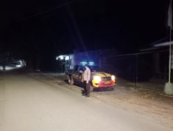 Anggota Polsek Sukasari Laksanakan Patroli KRYD Blue Light / Malam hari di Wilayah Kecamatan Sukasari Kabupaten Sumedang