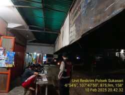Anggota Polsek Sukasari Rutin Laksanakan Patroli KRYD Blue Light / Malam hari di Wilayah Kecamatan Sukasari Kabupaten Sumedang