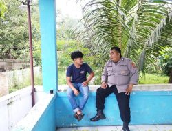Silaturahmi Bhabinkamtibmas Polsek Tomo kepada warga binaan.