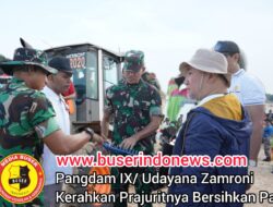 Pangdam IX/ Udayana Zamroni Kerahkan Prajuritnya Bersihkan Pantai