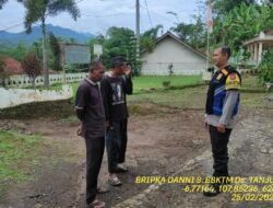 Bripka Dani Santika bersama Briptu Diwan Ahmad melaksanakan sambang/silatrahmi Kamtibmas dan dumas keliling dalam rangka BEYOND TRUST PRESISI