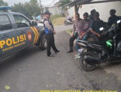 KAPOLSEK SUKASARI BESERTA ANGGOTA UNIT SAMAPTA MEMBERIKAN HIMBAUAN KAMTIBMAS SEBAGAI LANGKAH PREVENTIF DEMI TERCIPTANYA SITUASI KAMTIBMAS YANG KONDUSIF