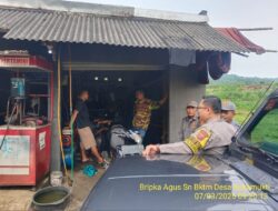 Aipda Tata Sasmita bersama Bripka Agus Sukmana Laksanakan Silaturahmi Kamtibmas dan Dumas Keliling dalam Rangka BEYOND TRUST PRESISI.