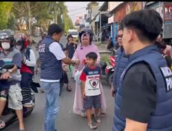 Kapolres Majalengka Berbagi Takjil kepada Masyarakat