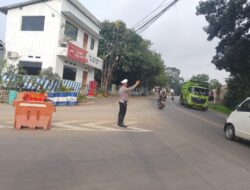 Panit Lantas Polsek Tomo Laksanakan Patroli Rutin Antisipasi Kemacetan dan Laka Lantas.