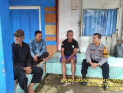 Bripka Dani Santika melaksanakan sambang/silatrahmi Kamtibmas dan dumas keliling dalam rangka BEYOND TRUST PRESISI