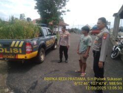 KAPOLSEK SUKASARI BESERTA ANGGOTA UNIT SAMAPTA MEMBERIKAN HIMBAUAN KAMTIBMAS SEBAGAI LANGKAH PREVENTIF DEMI TERCIPTANYA SITUASI KAMTIBMAS YANG KONDUSIF