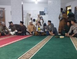Polsek Sukasari melaksanakan Tarawih Ramadhan 1446 H Bersama Warga