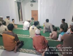 Kegiatan Terawih Keliling Bhabinkamtibmas Bersama Babinsa dan Kepala Desa Sukamukti di Masjid Jami’ al-Hijrah*