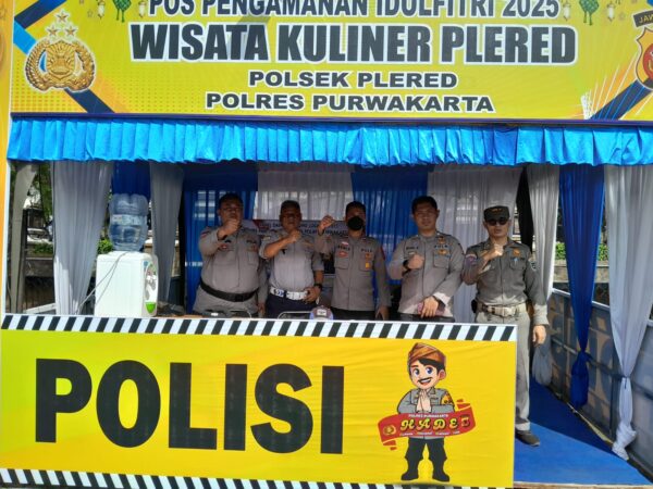 Kapolsek Plered AKP Ali Murtadho, SH Bersama jajaran di Pos Pam Wisata Kuliner Sate Maranggi Plered