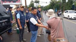 Satnarkoba Polres Sumedang Berbagi Berkah 300 Takjil