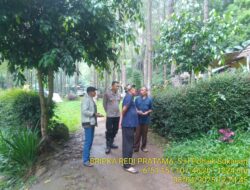 KAPOLSEK SUKASARI BESERTA ANGGOTA UNIT SAMAPTA MEMBERIKAN HIMBAUAN KAMTIBMAS SEBAGAI LANGKAH PREVENTIF DEMI TERCIPTANYA SITUASI KAMTIBMAS YANG KONDUSIF