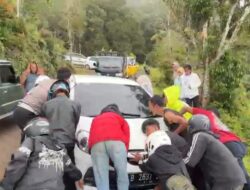 Personel Polres Pagar Alam Tunjukkan Sikap Sigap dalam Pengamanan Arus Mudik
