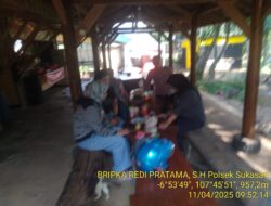 KAPOLSEK SUKASARI BESERTA ANGGOTA UNIT SAMAPTA MEMBERIKAN HIMBAUAN KAMTIBMAS SEBAGAI LANGKAH PREVENTIF DEMI TERCIPTANYA SITUASI KAMTIBMAS YANG KONDUSIF