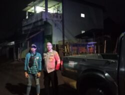 Anggota Polsek Sukasari Laksanakan Patroli KRYD Blue Light / Malam hari di Wilayah Kecamatan Sukasari Kabupaten Sumedang