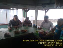 KAPOLSEK SUKASARI BESERTA ANGGOTA UNIT SAMAPTA MEMBERIKAN HIMBAUAN KAMTIBMAS SEBAGAI LANGKAH PREVENTIF DEMI TERCIPTANYA SITUASI KAMTIBMAS YANG KONDUSIF